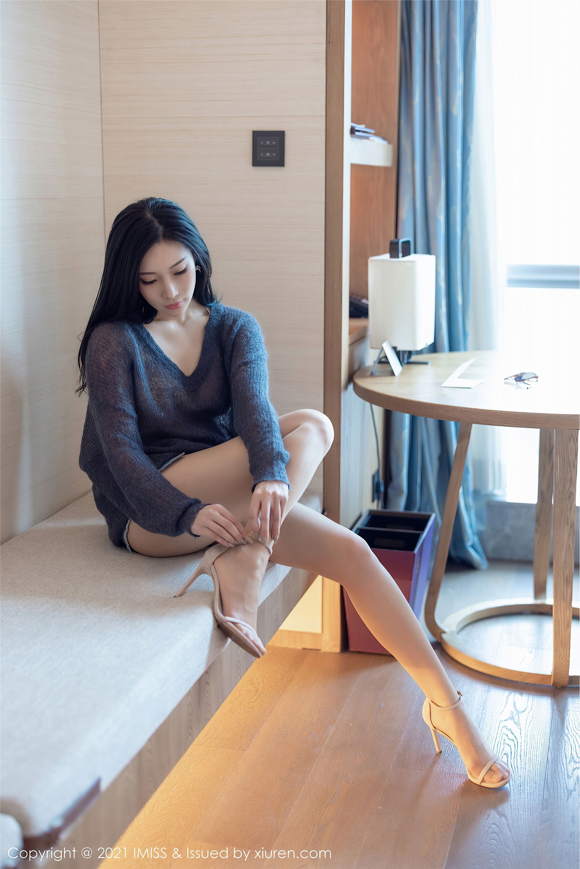 IMiss爱蜜社 2021.04.01 Vol.571 小狐狸Kathryn